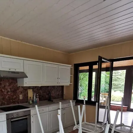 Hébergement de vacances Chalet Mit Sechs Schlafzimmern-whirlpool